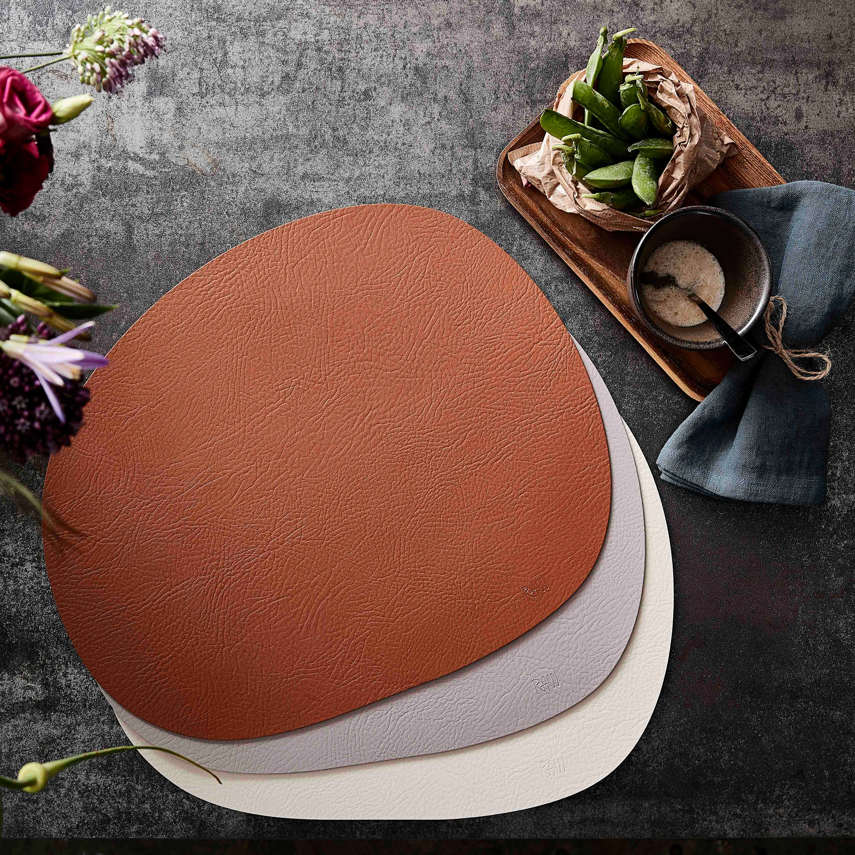Raw Platzdecke Leder