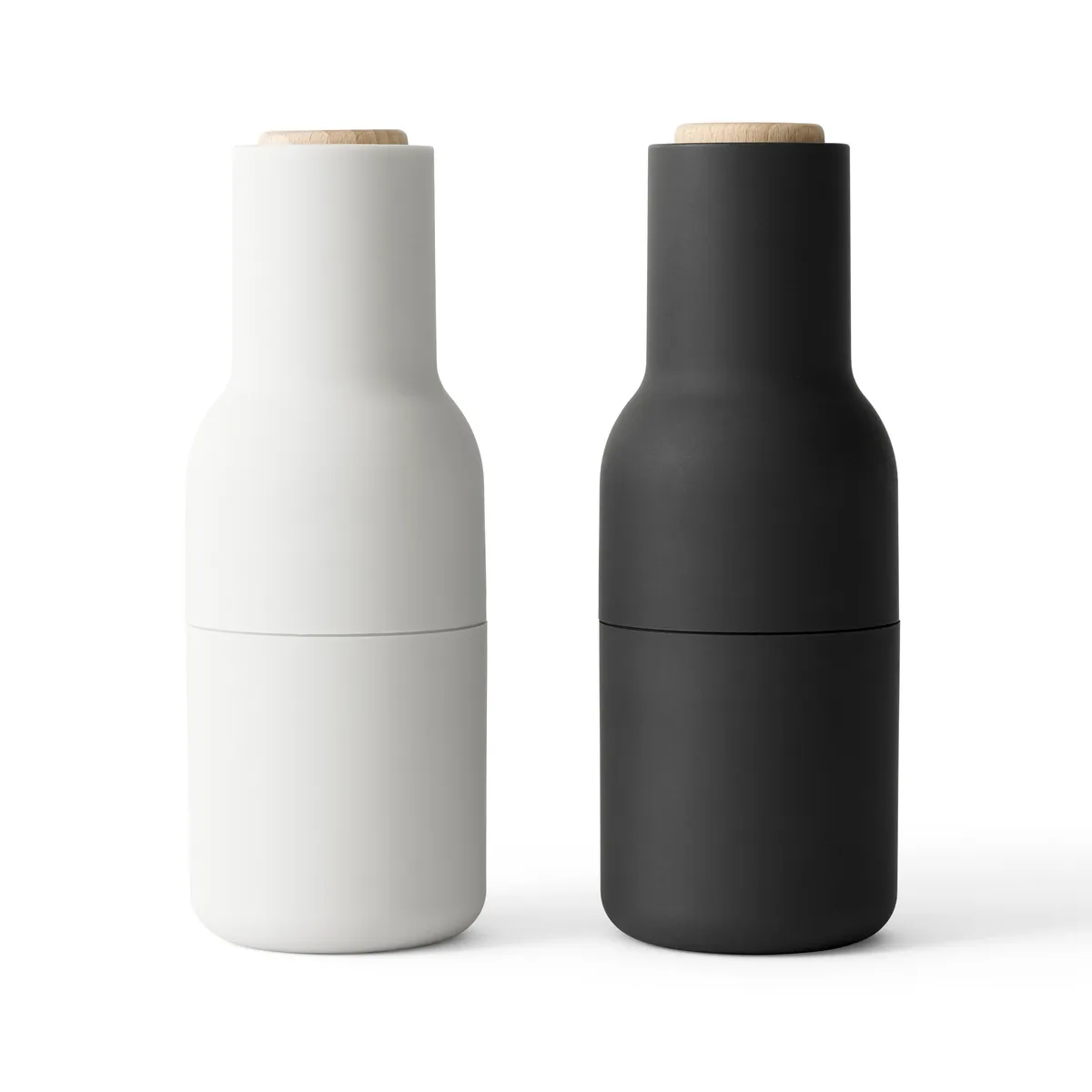 Audo Copenhagen Bottle kværn sæt med 2 stk Ash-carbon (låg i bøg)