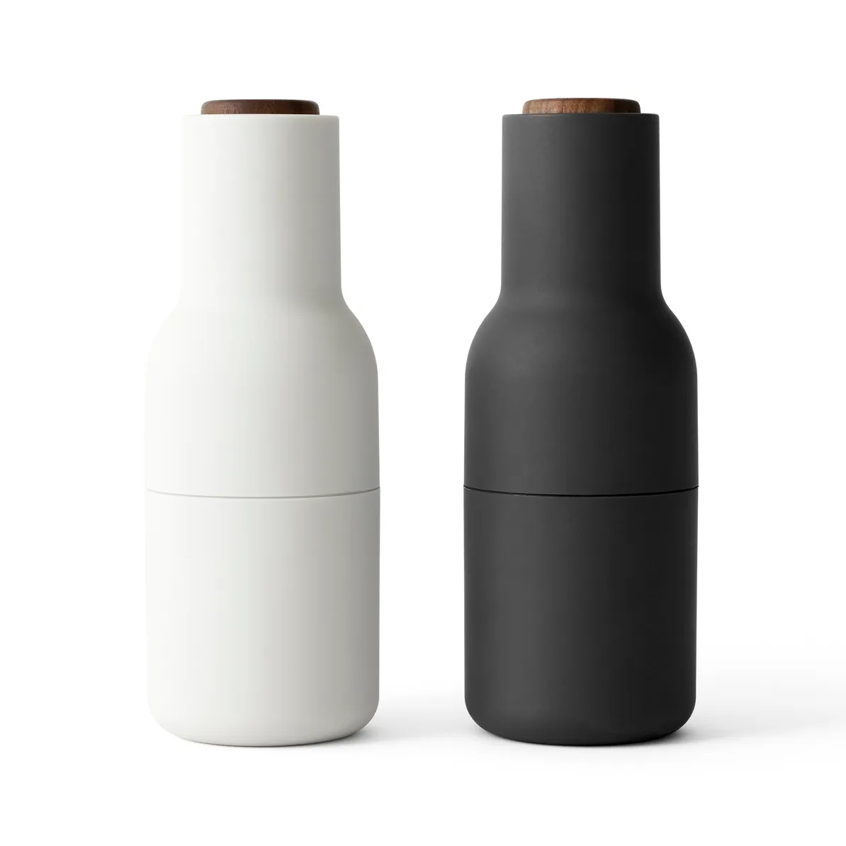 Audo Copenhagen Bottle kværn sæt med 2 stk Ash-carbon (låg i valnød)