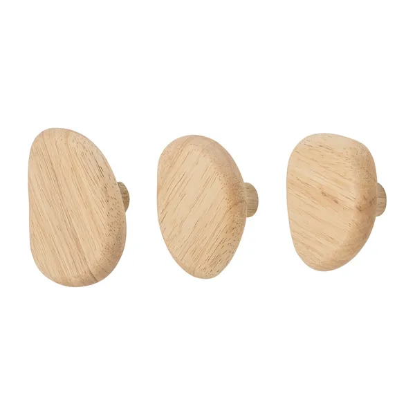 Conor krok set om 3, Natur