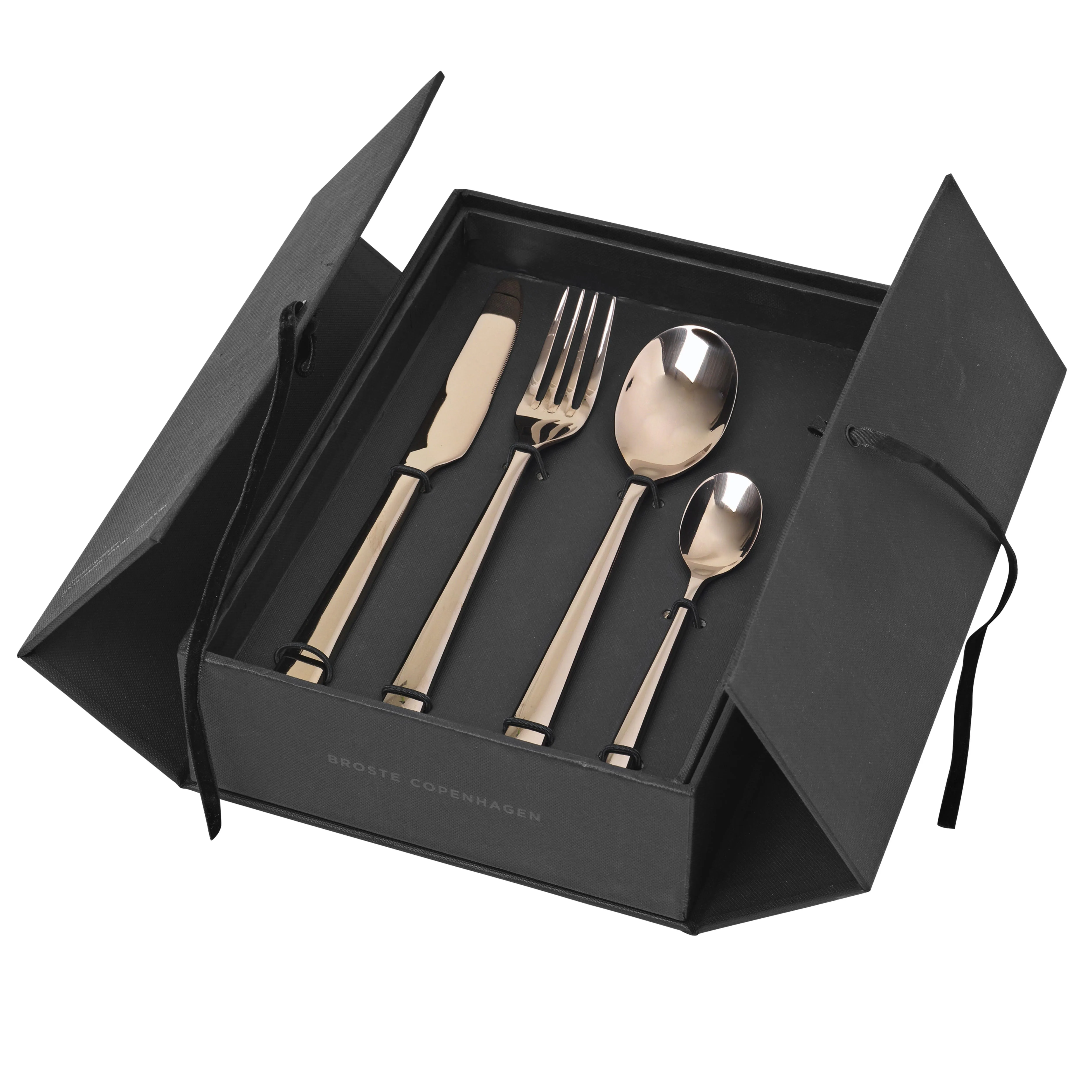 Broste Copenhagen | ブロスト コペンハーゲン からのHune カトラリー