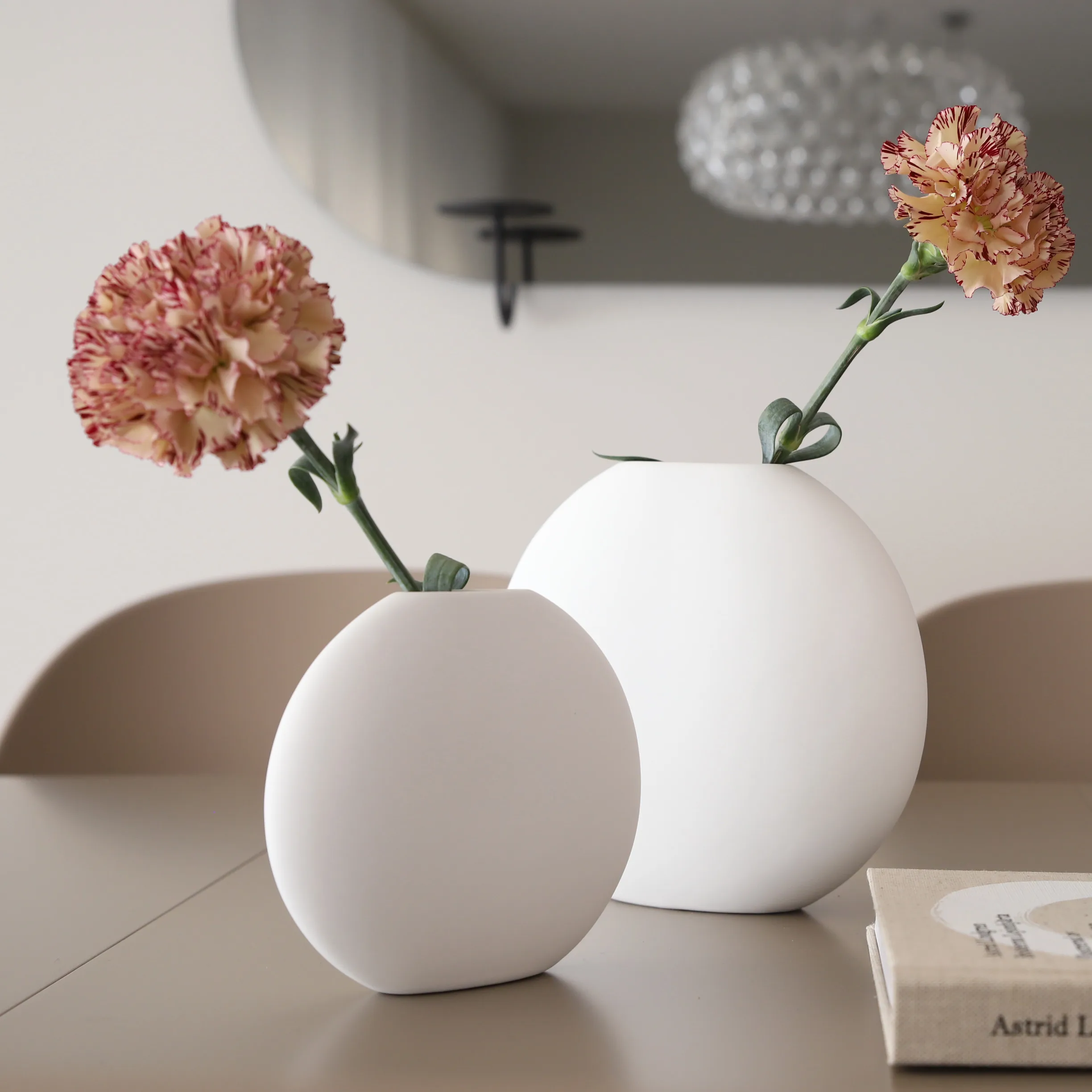 Cooee Design | クーイーデザイン からのPastille 花瓶 20 cm