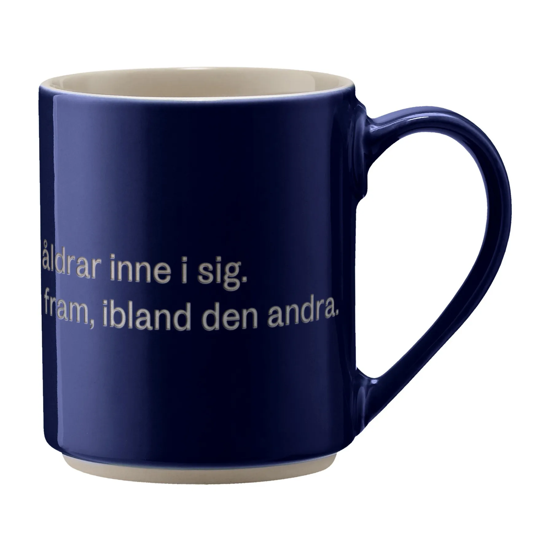 Design House Stockholm Astrid Lindgren mugg, man har ju alla &aring;ldrar Svenskt text