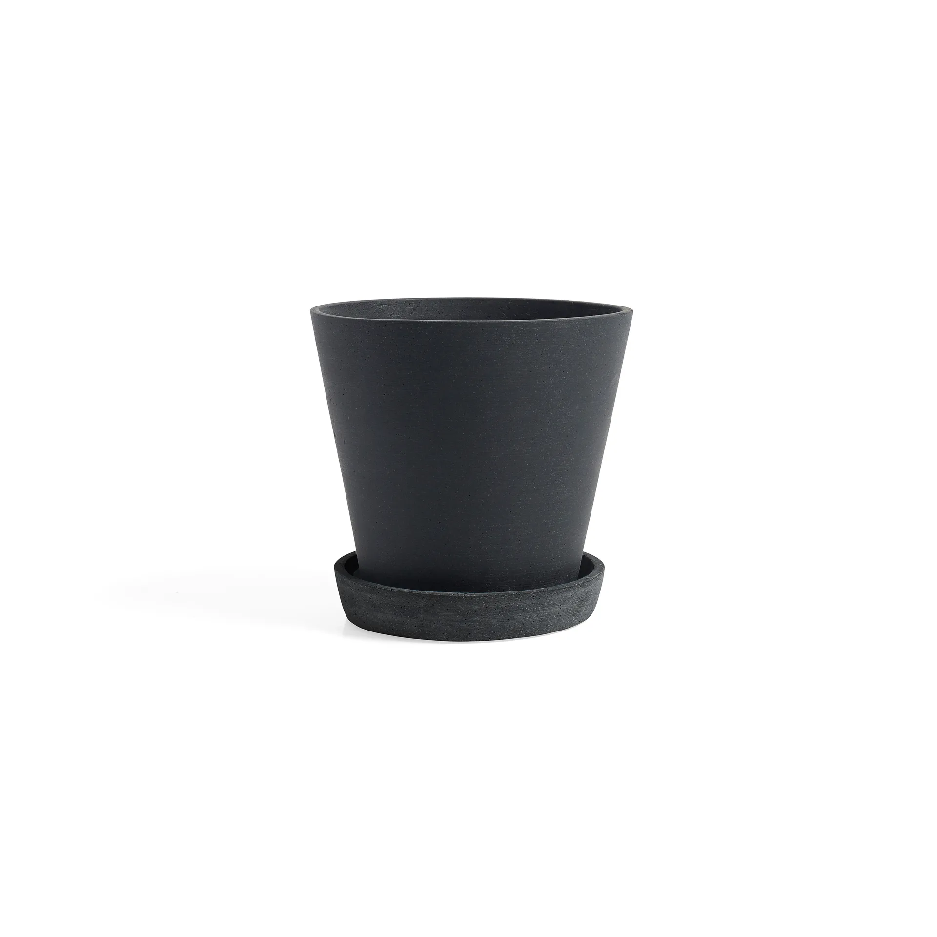 HAY Pot HAY Flowerpot with saucer M Noir