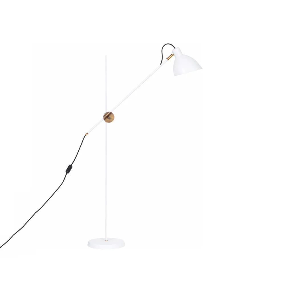 Konsthantverk KH1 gulvlampe hvid mat, rå messing