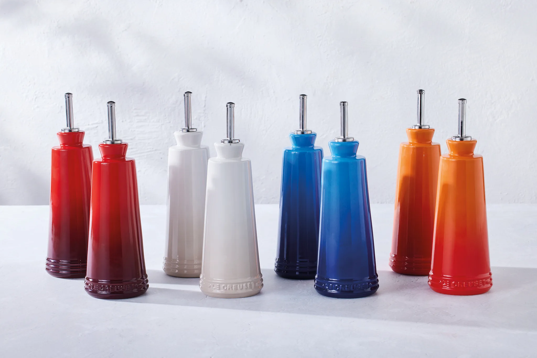 Le Creuset Signature oil & vinegar set - Le Creuset | KitchenTime