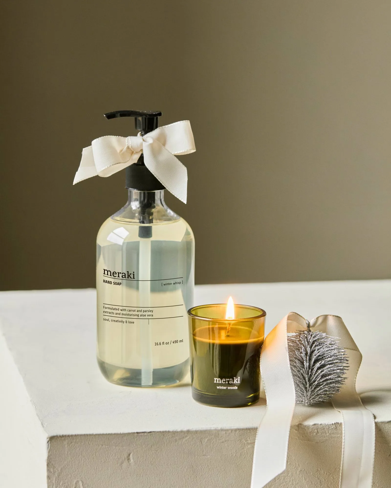 Meraki gift set hand soap and scented candle from Meraki
