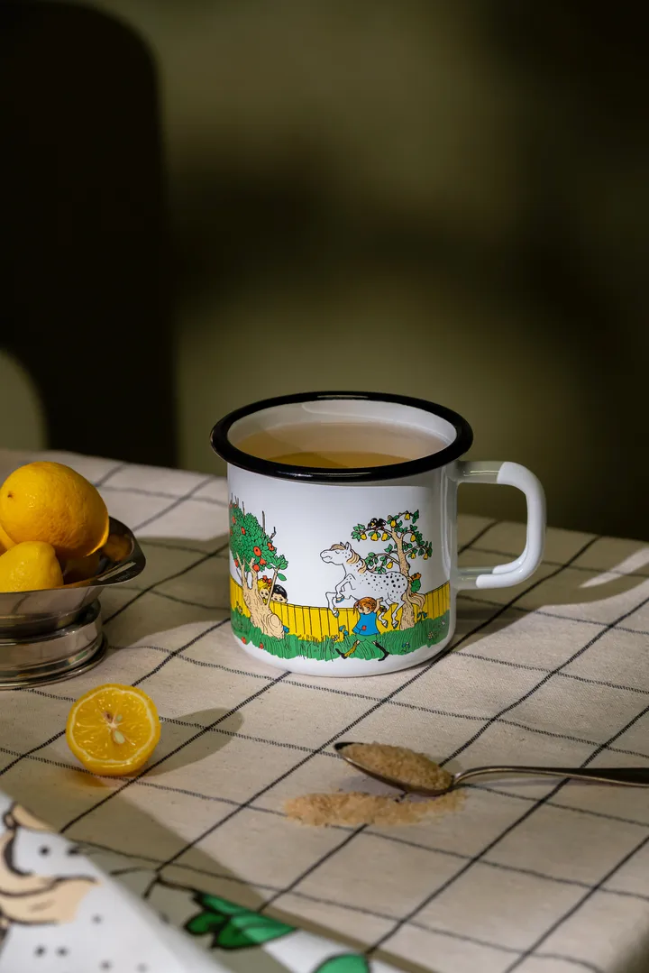 Pippi Longstocking enamel mug 3.7 dl from Muurla - NordicNest.com