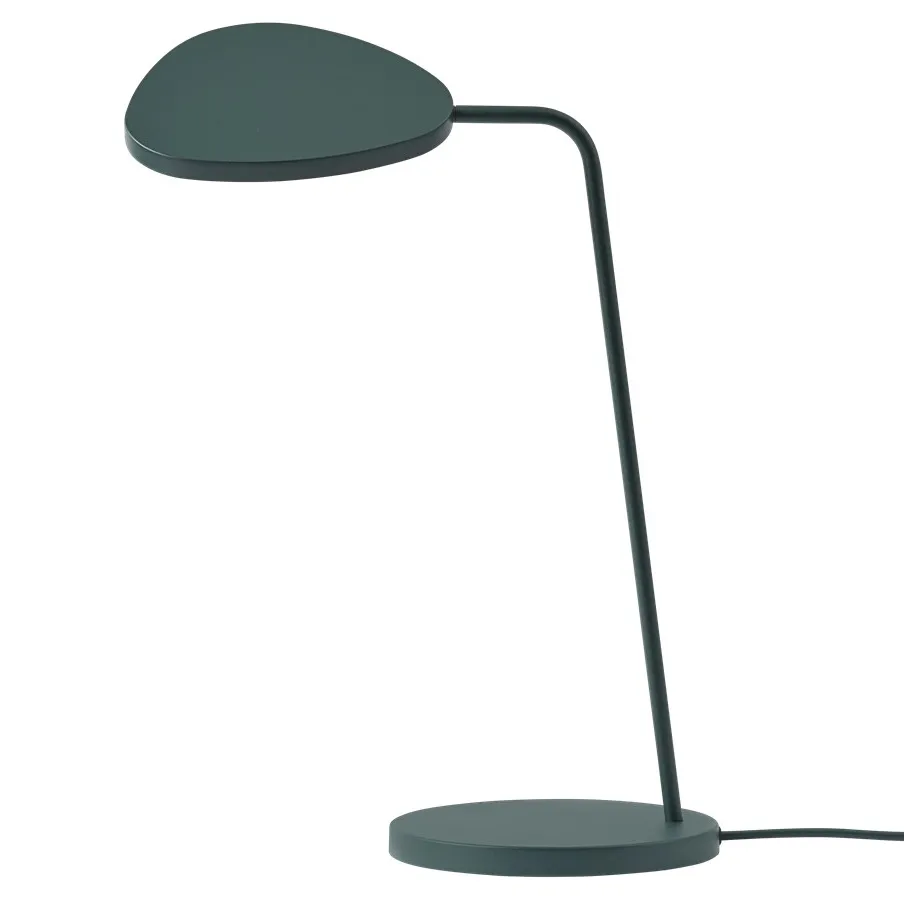 Muuto Leaf bordslampa i mörkgrönt med vridbar skärm