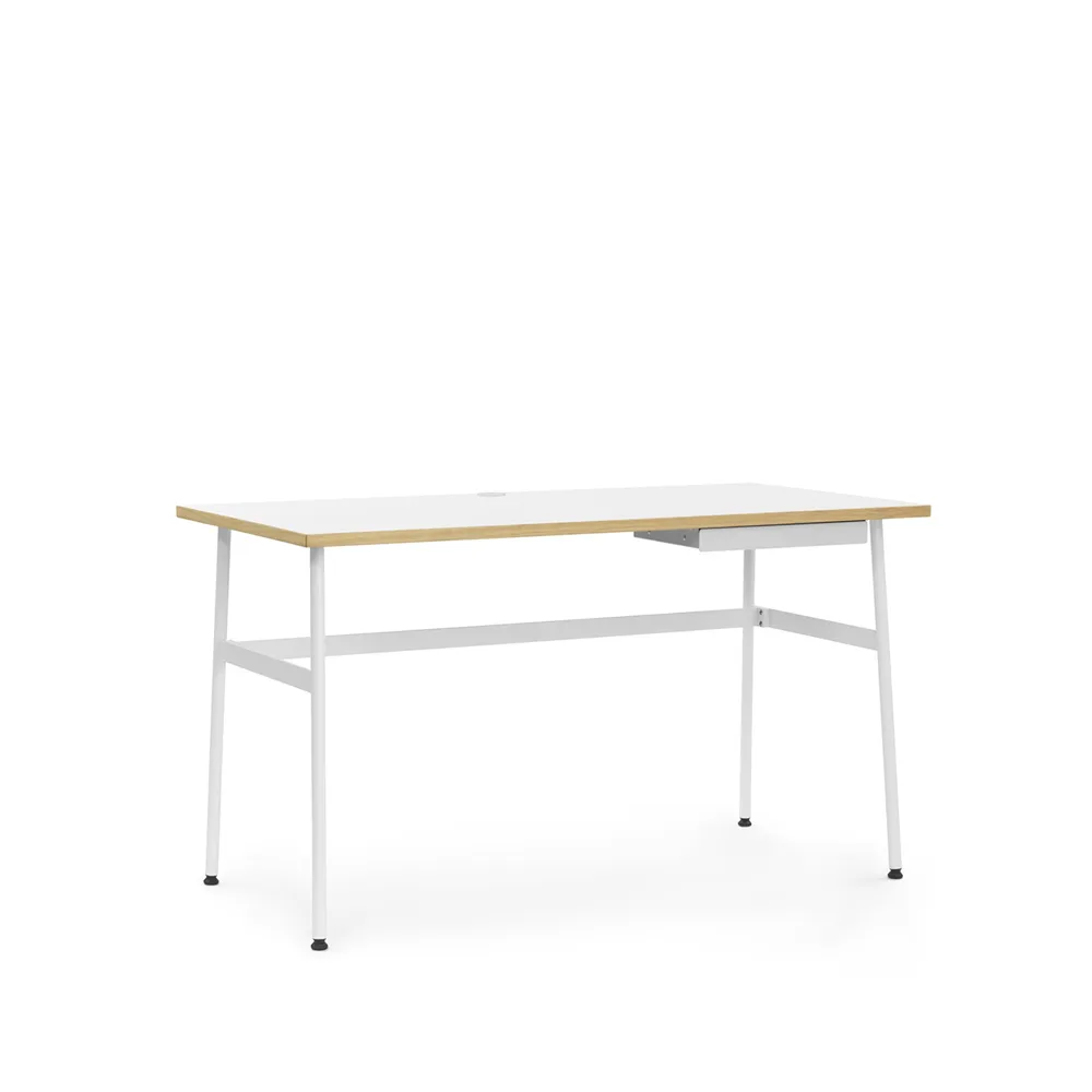 Normann Copenhagen Bureau Journal stratifié blanc, pieds en acier blanc et tiroir