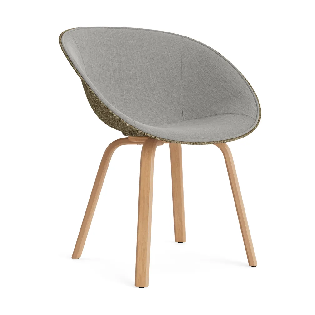 Normann Copenhagen Fauteuil Mat Armchair avec accoudoirs habillé sur le devant Remix 133-seaweed-beech
