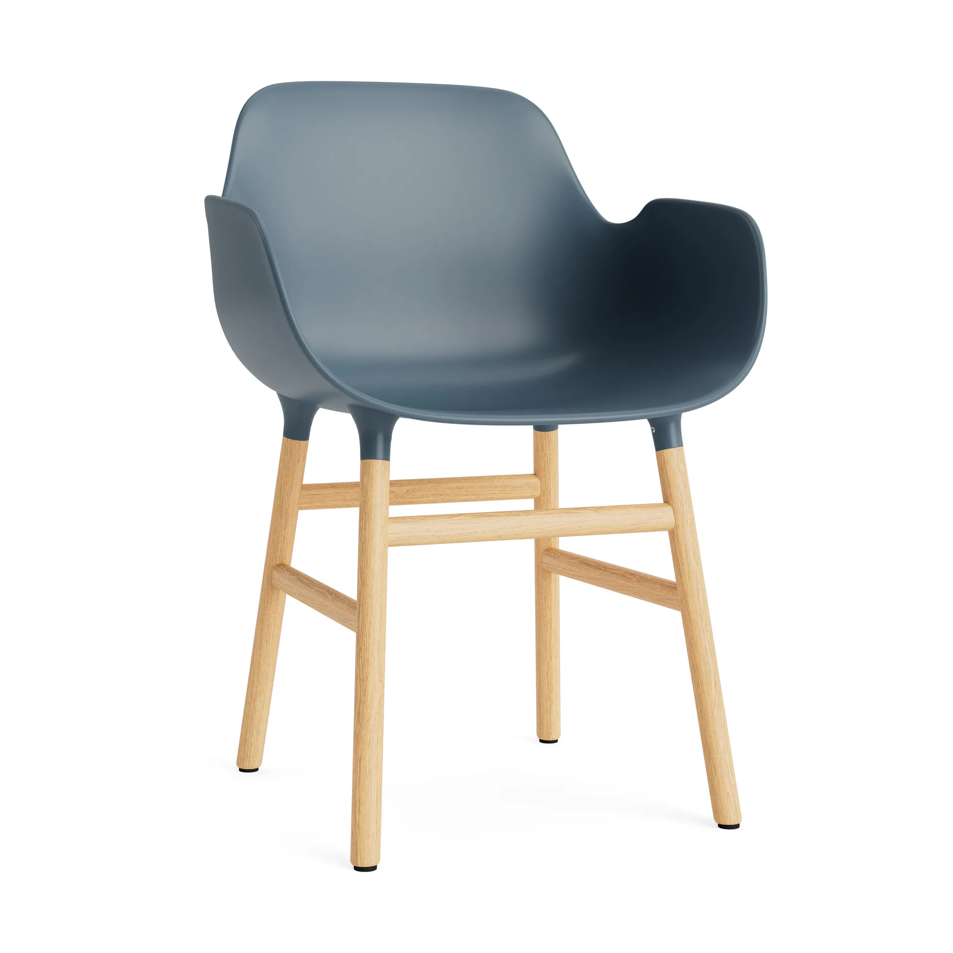 Normann Copenhagen Form karmstol blue, ben i egetræ