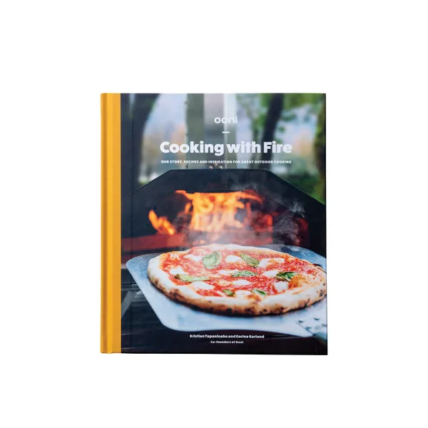 Ooni Cooking with Fire kokbok, 232 sidor