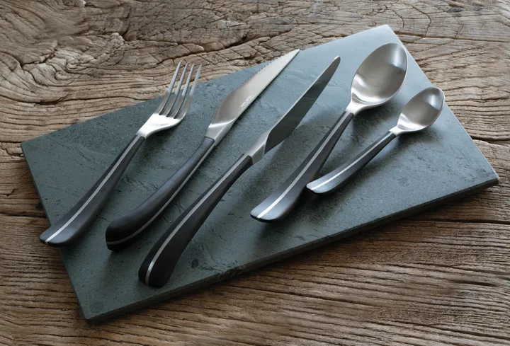 Contour knife - Robert Welch | KitchenTime