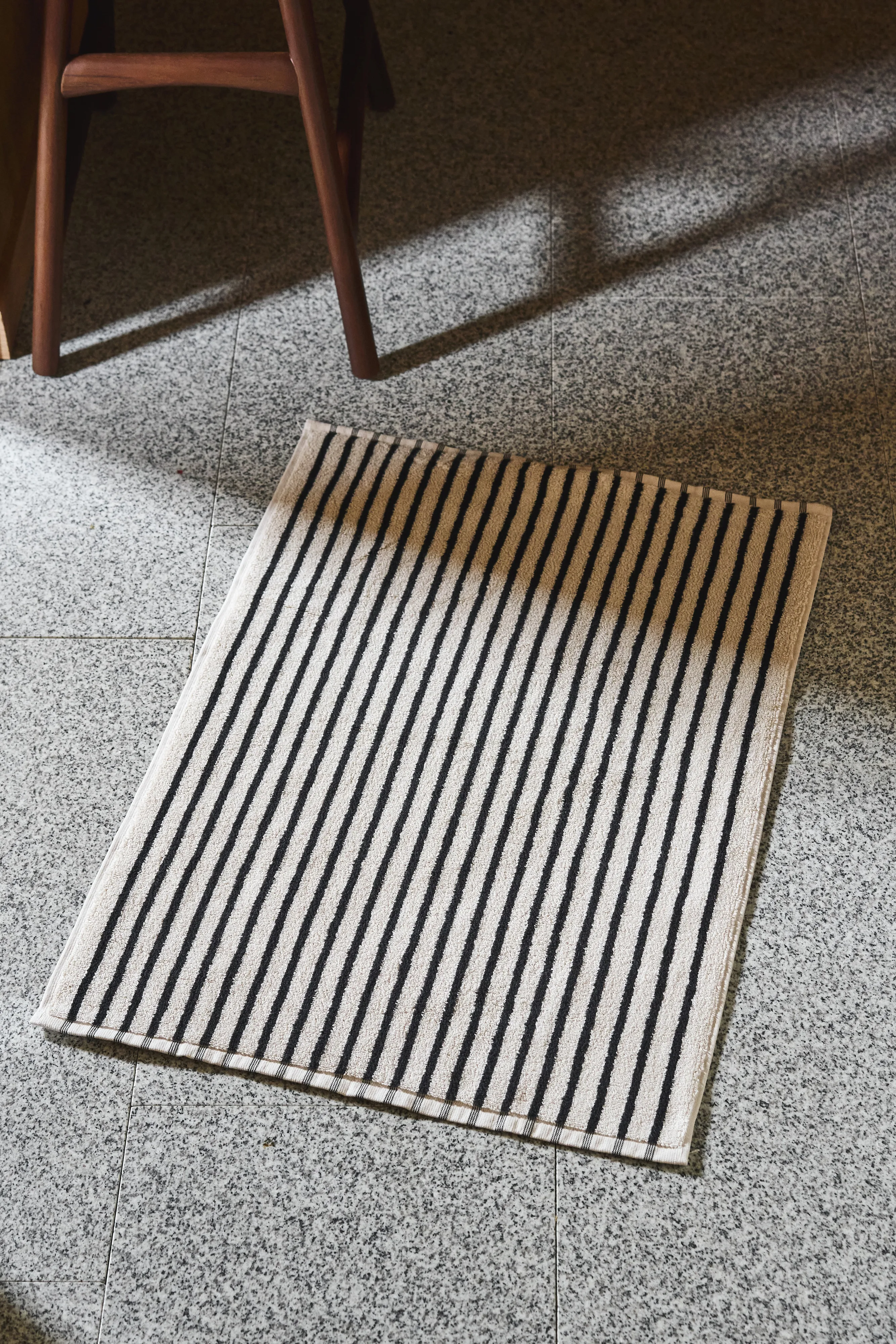 Scandi Living | スカンジリビング からのDrift バスマット 50x70cm