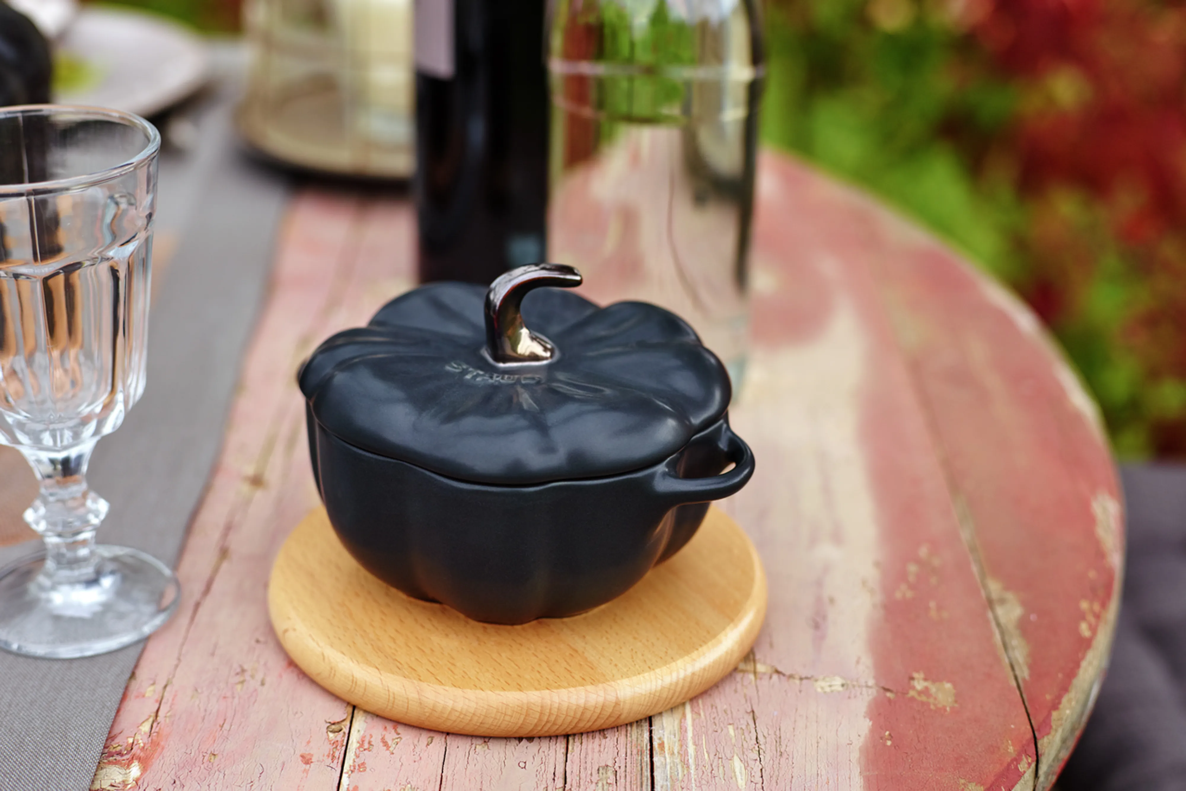 STAUB | ストウブ からのSTAUB パンプキン ココット ブラック ストーン