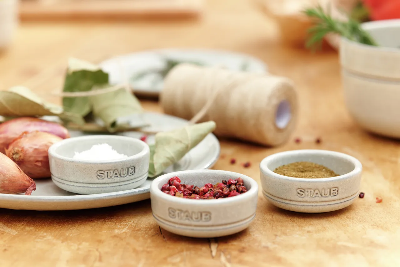STAUB | ストウブ からのSTAUB ニュー ホワイトトリュフ (カンパーニュ