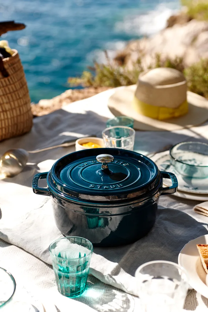Staub La Cocotte runder Topf Gusseisen 2,2 L