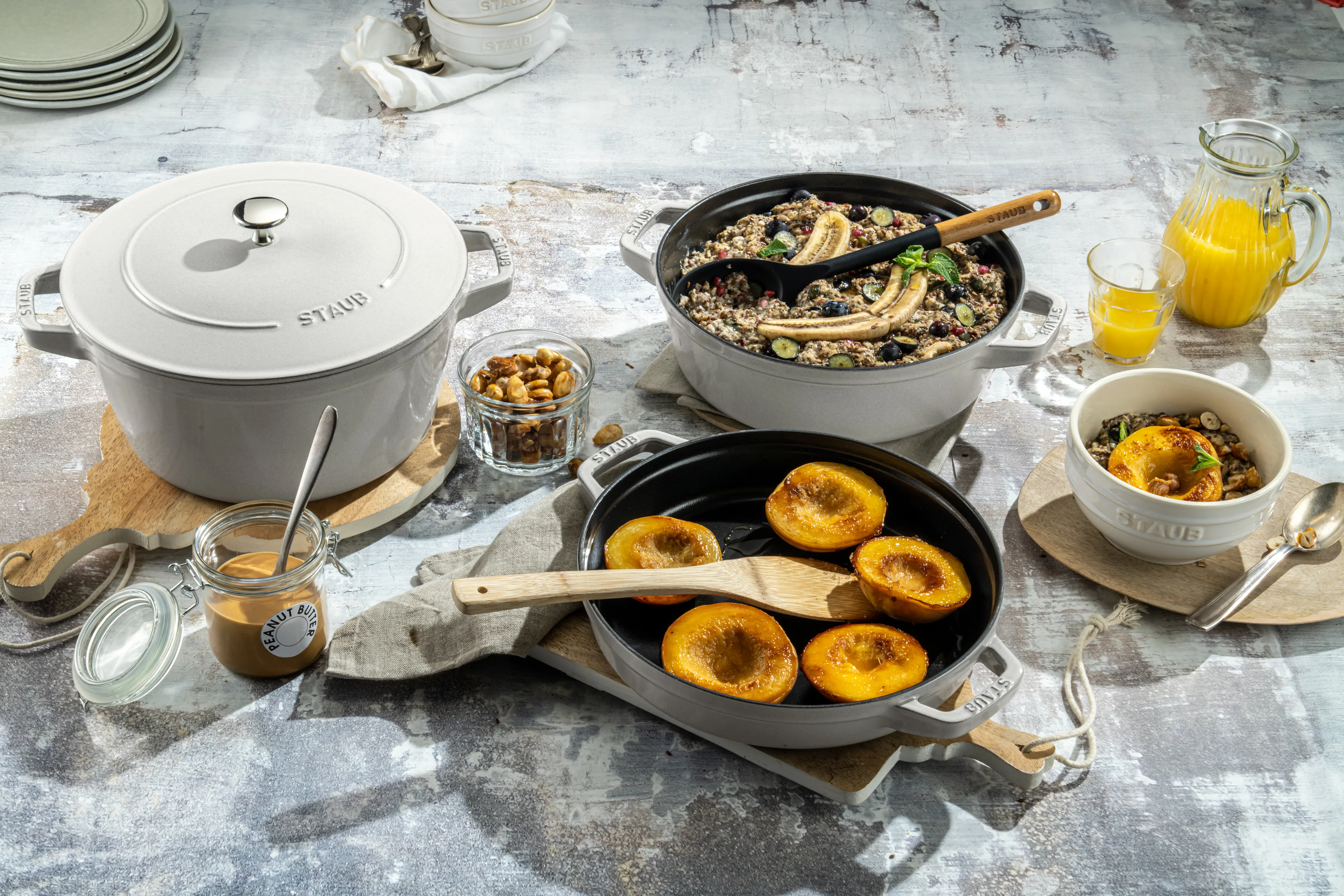 Staub Pot & saucepan set stackable 5 pieces from STAUB