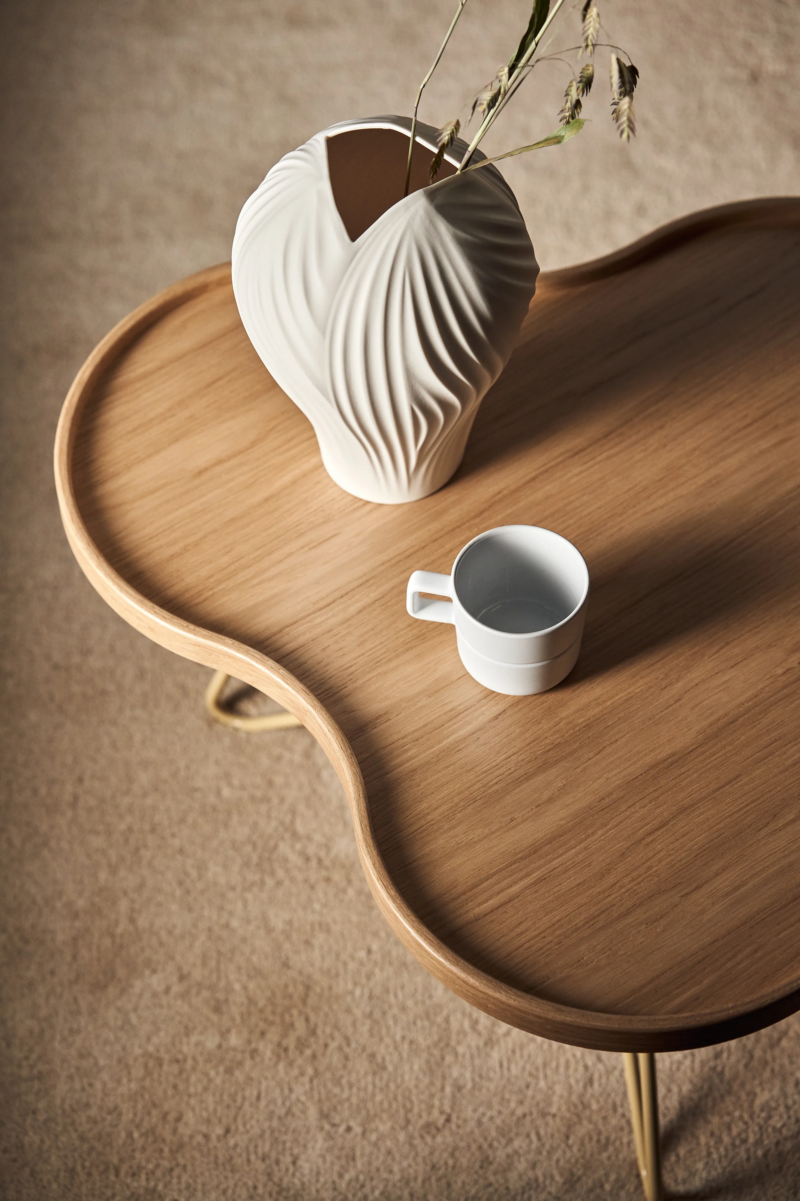 Flower mono table 84x90 cm from Swedese - NordicNest.com