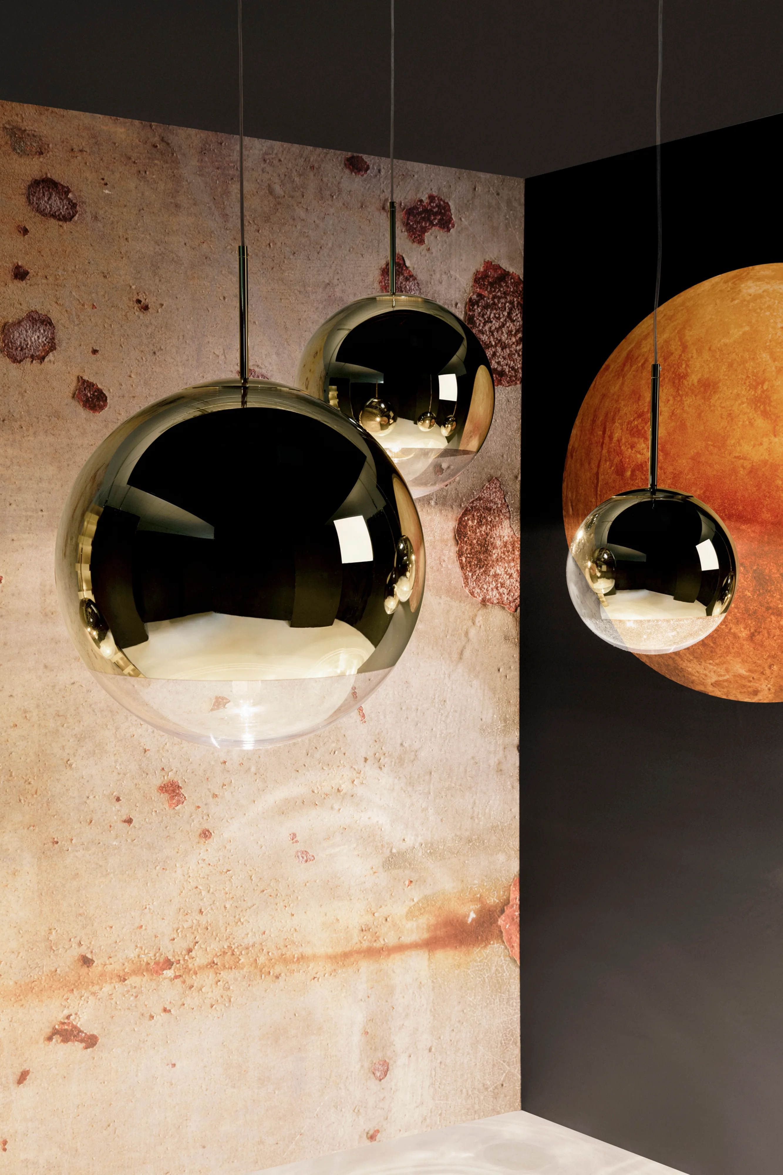 Mirror Ball pendant lamp LED Ø40 cm from Tom Dixon - NordicNest.com