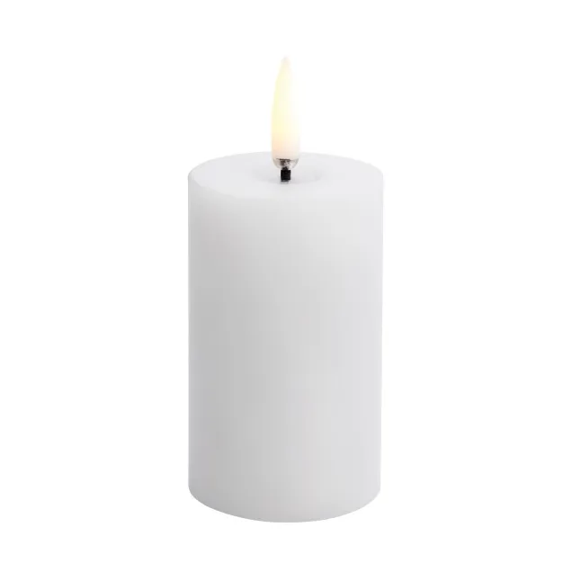 Uyuni Lighting Bougie LED en bloc Uyuni Melted Blanc, Ø5x7,5 cm