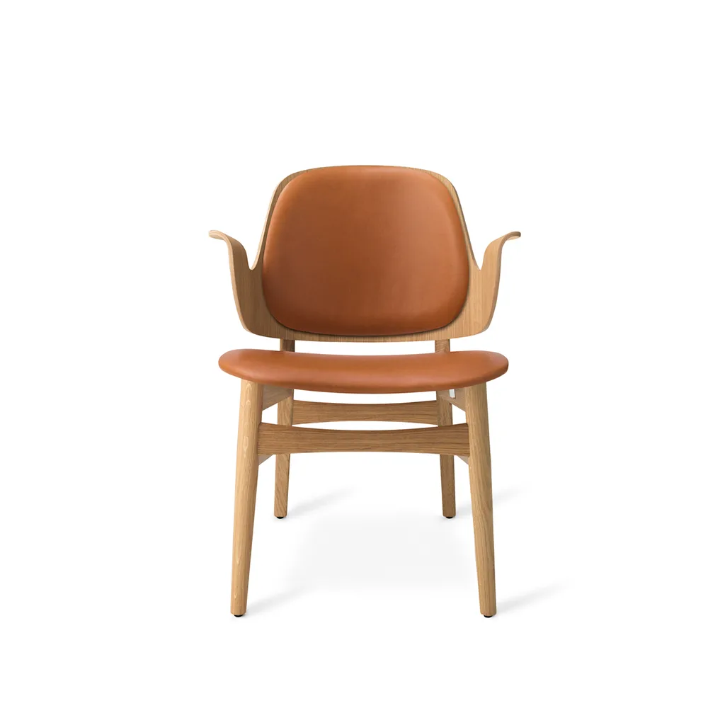 Warm Nordic Chaise lounge Gesture cuir silk 250 cognac, structure en chêne huilé blanc